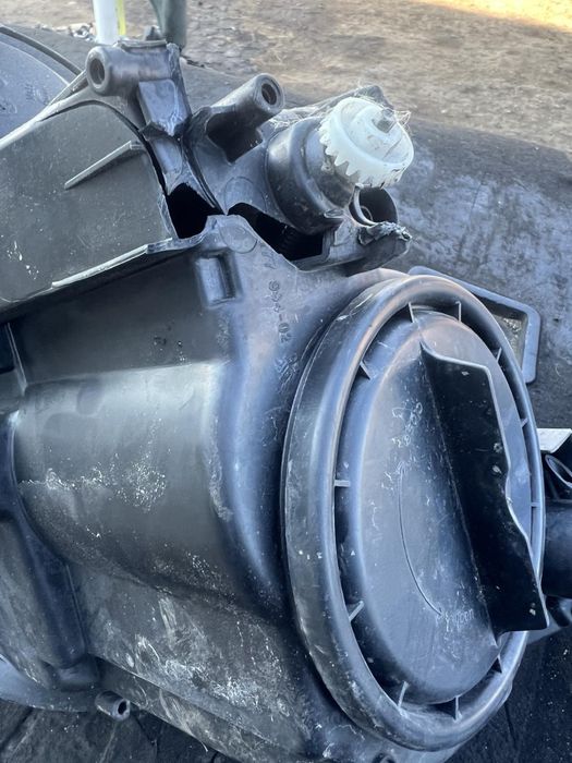 Оригинален Десен Ляв фар Volkswagen Tiguan I 2007-2015 с забележки