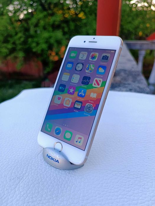 iPhone 6 Gold - 16 GB memorie - husa cadou