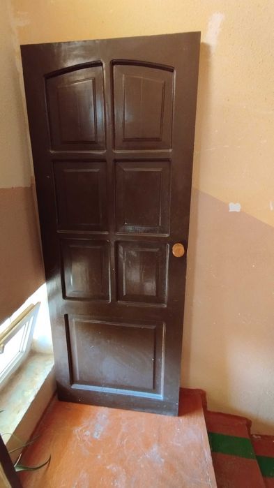 Межкомнатные деревянные двери 2 шт