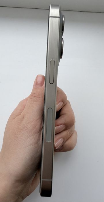 Продам Iphone 15 pro 256GB Esim