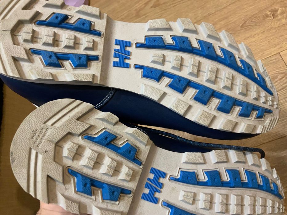 Helly Hansen-оригинални обувки 40 номер