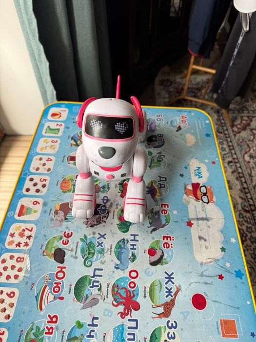 Продам игрушку  интерактивная собачка