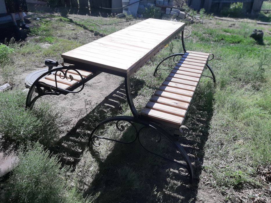 Продам стол лавочка трансформер.