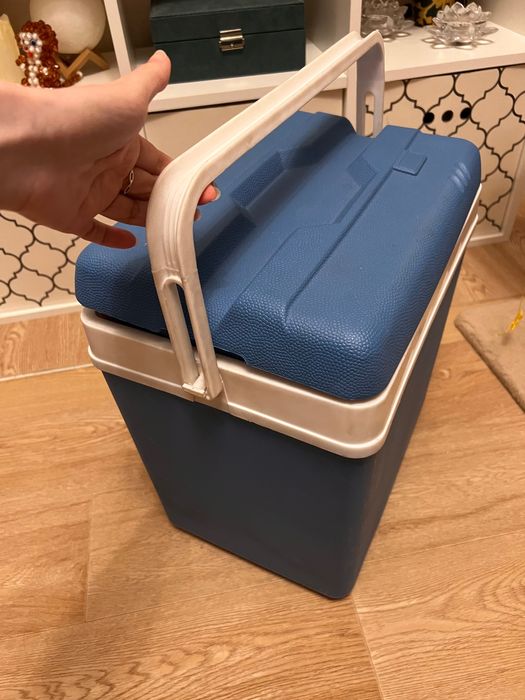 Термобокс, переносной холодильник