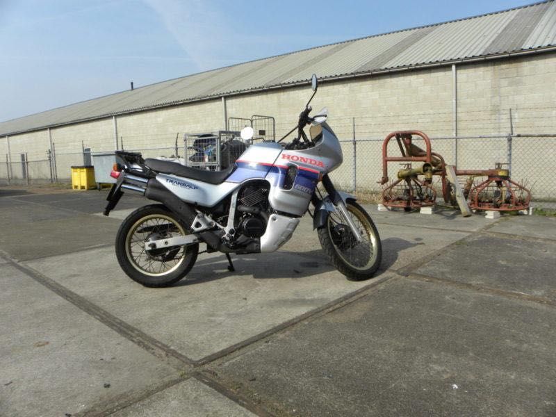 Honda XL600V Transalp на ЧАСТИ