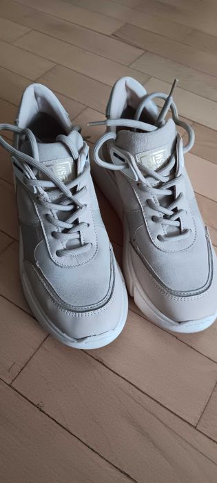 Сникърси Steve Madden