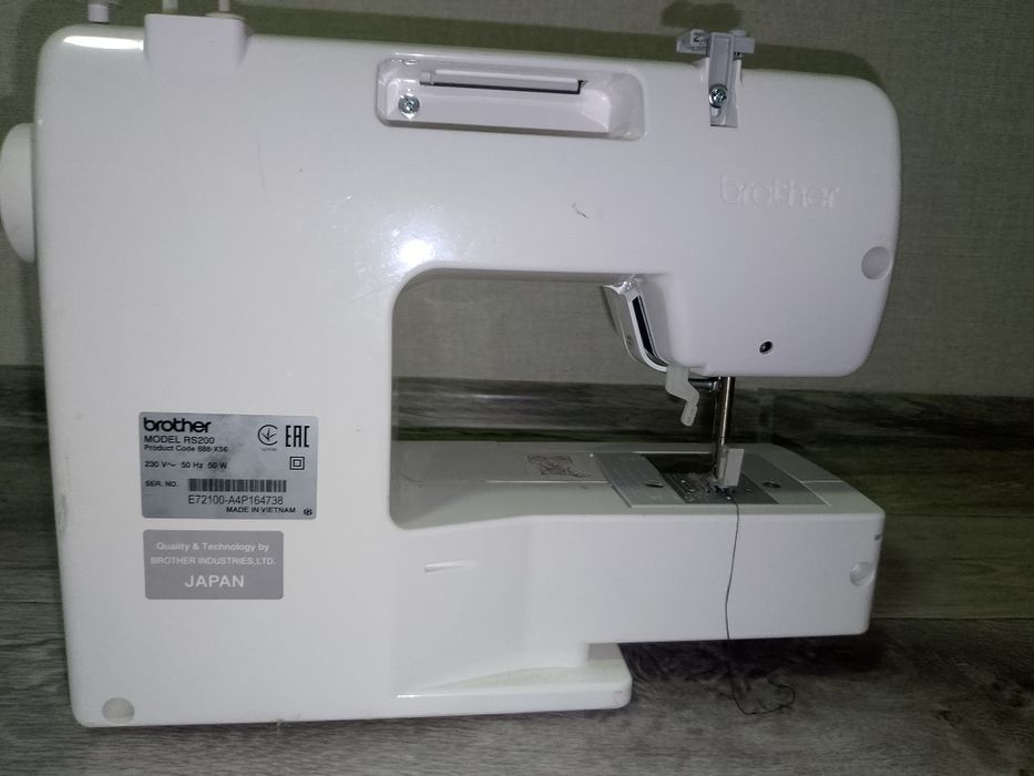 швейная машинка BROTHER RS200