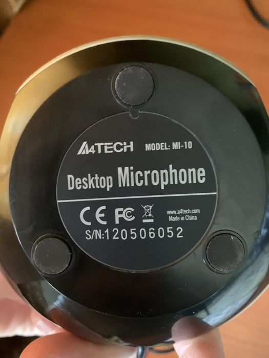 Продается Микрофон 4 Tech