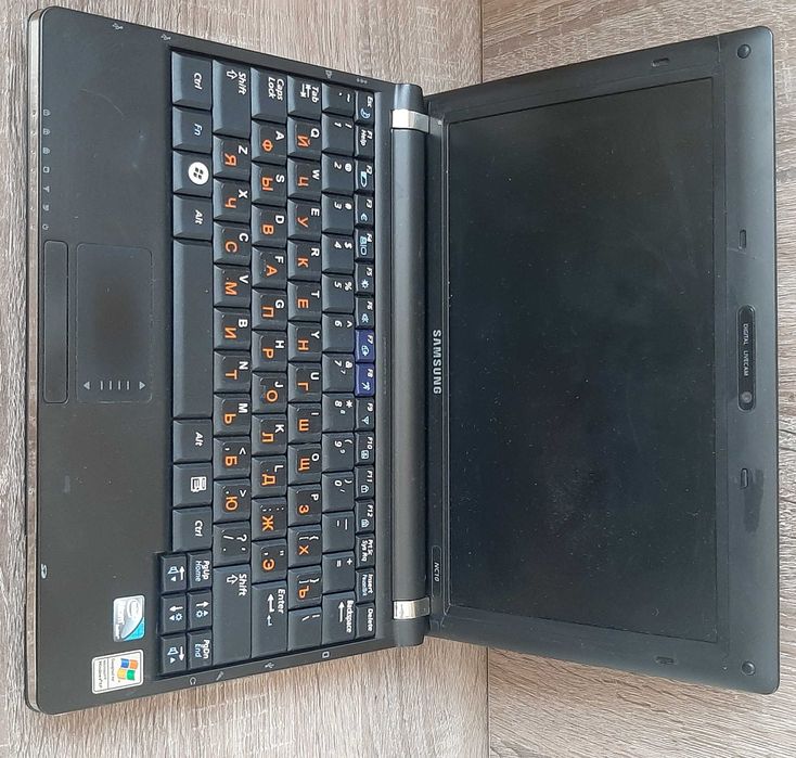 Нетбук Samsung NC10