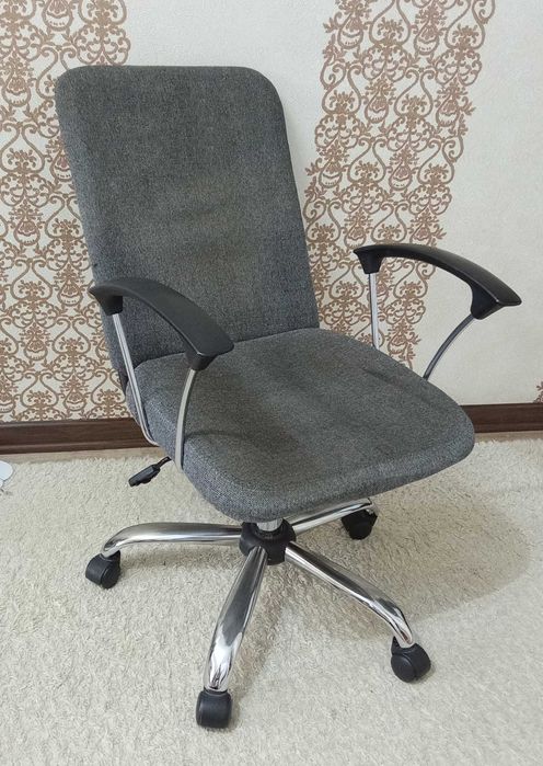 Стул компьютерный