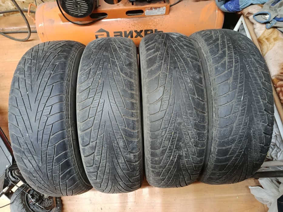 Maxxis215 70 Р16 комплект