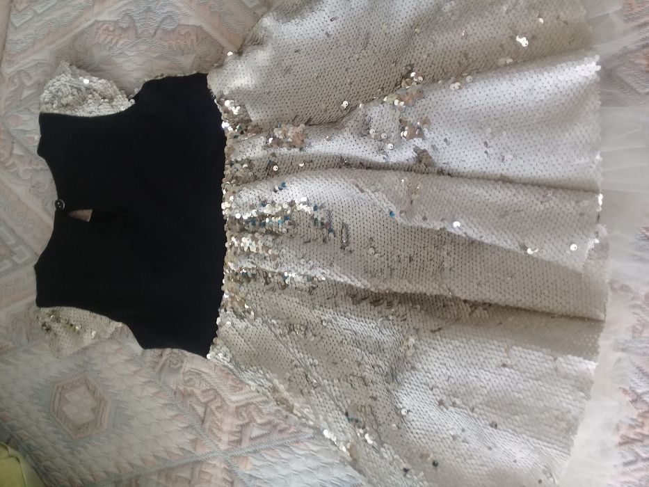 Шикарное платье на девочку