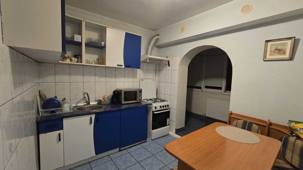 Iasi, Apartament 3 camere Nicolina Cug, Biserica Catolică