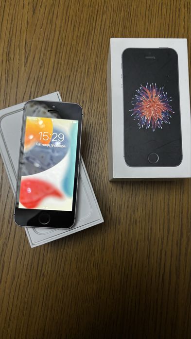 Айфон se  Iphone
