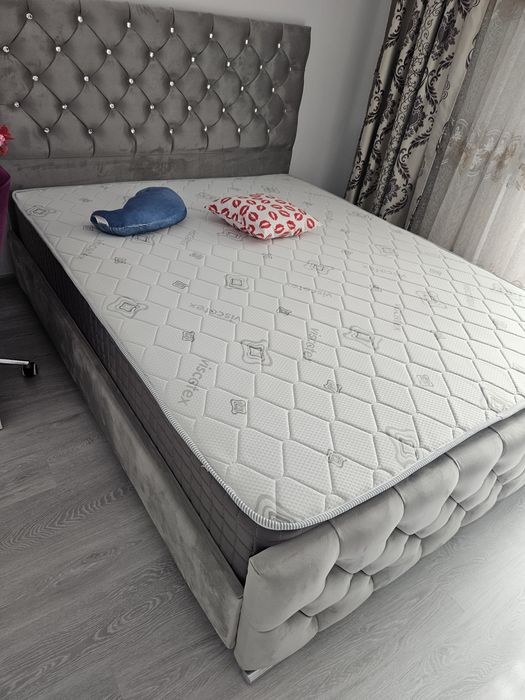 Pat tapitat 160x200, cu saltea inclusa