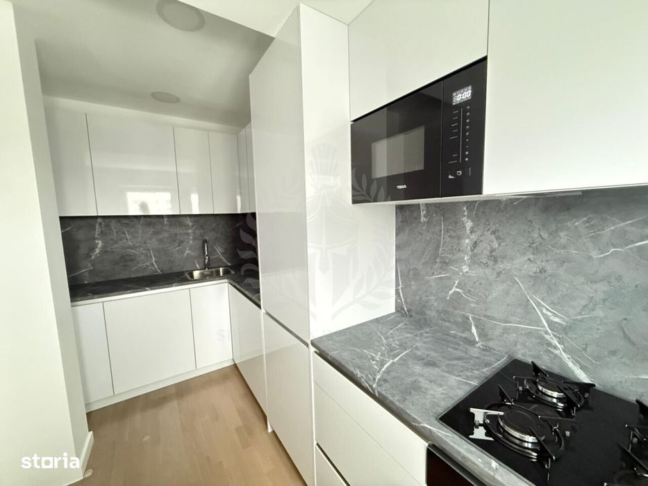 Garsoniera // Bucegi 12 // Central