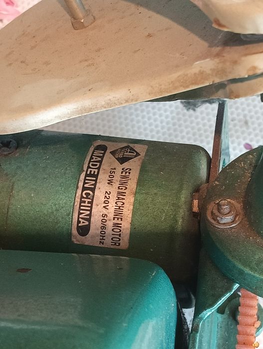 Mașină de surfilat JAMBY - Overlock 3 fire