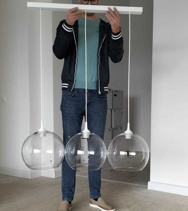 Lampa cu abajur transparent