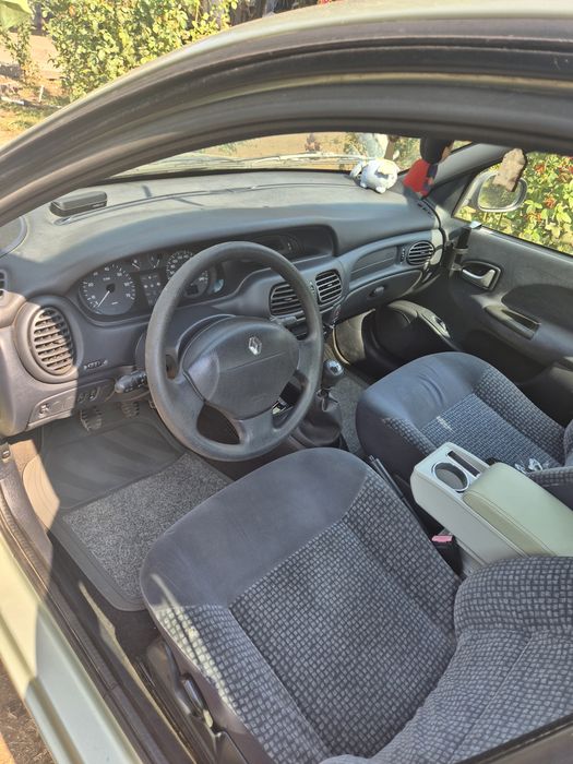RENAULT Megane 2002 — imagine 3
