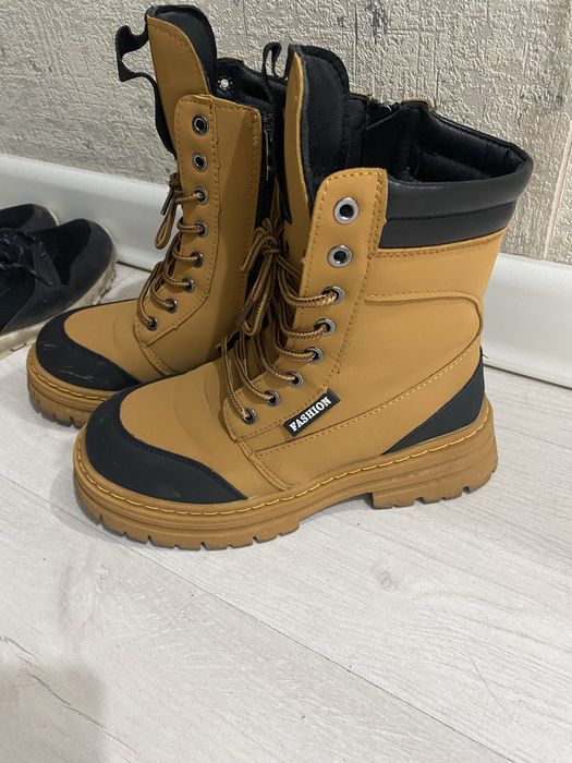 Продам ботинки демисезонные