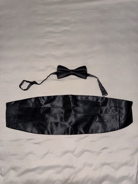Smokin komplekt razmer :52 oyoq kiyim: 44