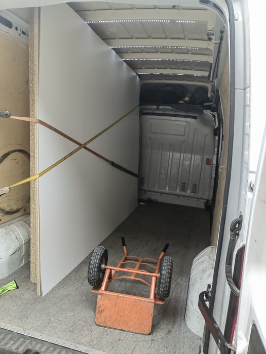 Транспортни услуги.София и страната. БУС. Товарни превози. Хамалски