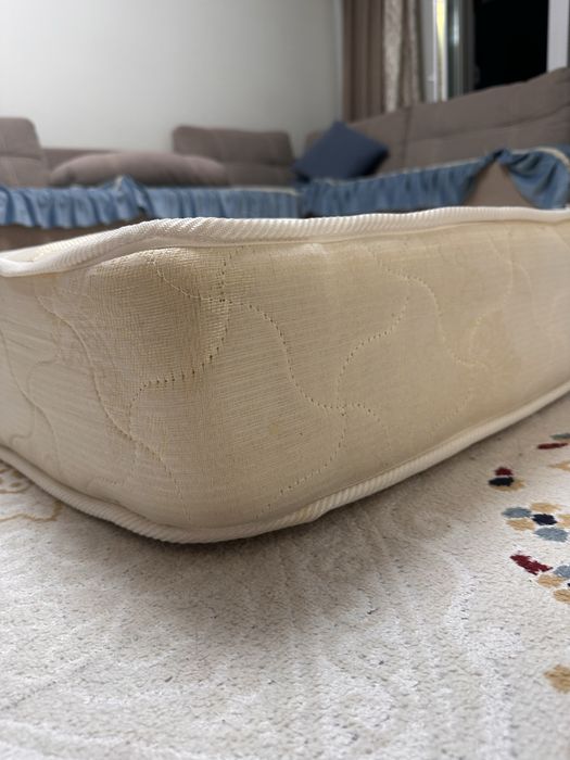 Продается матрас 180/200, б/у