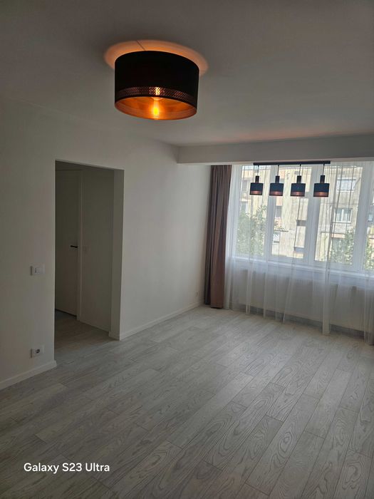 Apartament cu 3 camere