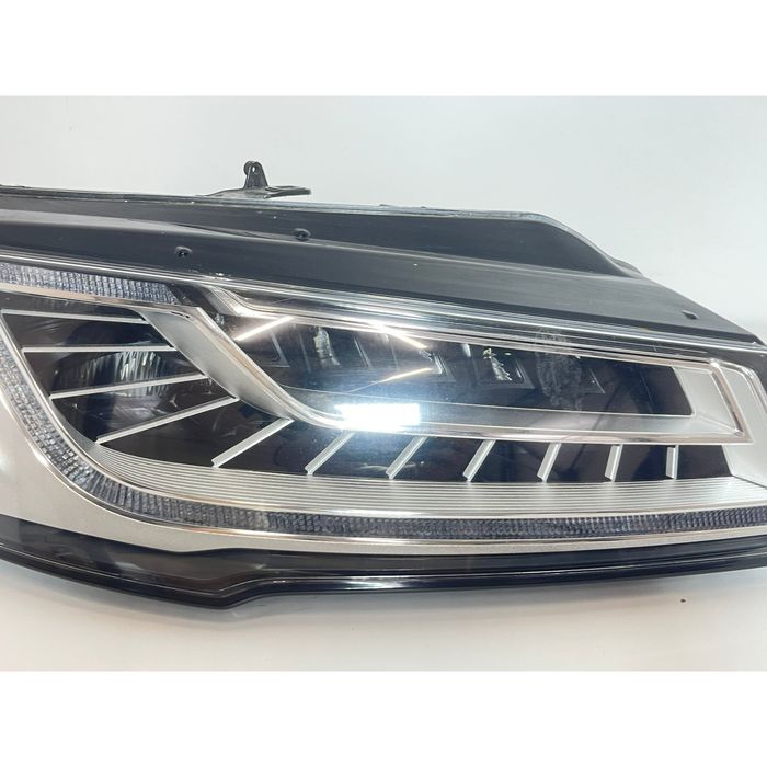 Десен фар матричен за audi a8 d4 4h - 4h0941036