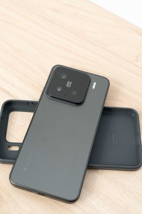 Xiaomi 15, negru, 256 Gb, ca nou, cu încărcător 90w