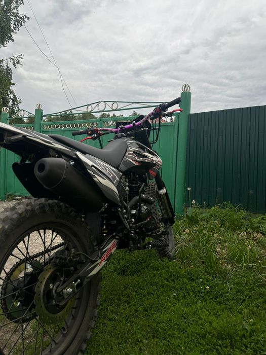Продам эндуро 300