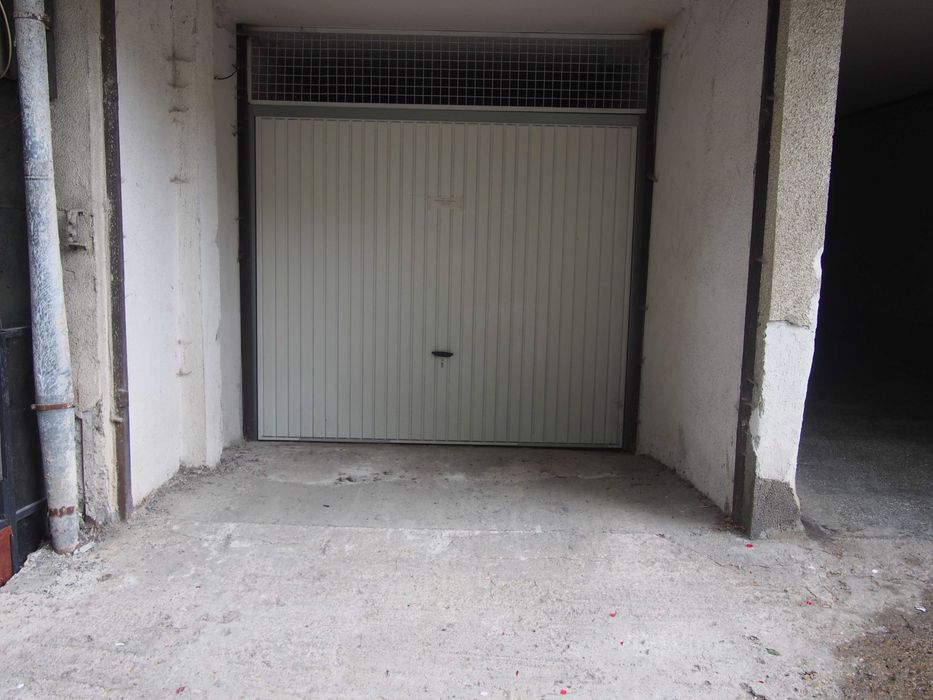 Дава се под наем Гараж / Паркомясто в София, Редута - 19 кв.м за 91.8 € - Снимка #2