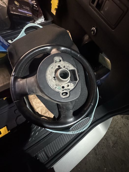 Volan vw Golf/Scirocco cu comenzi