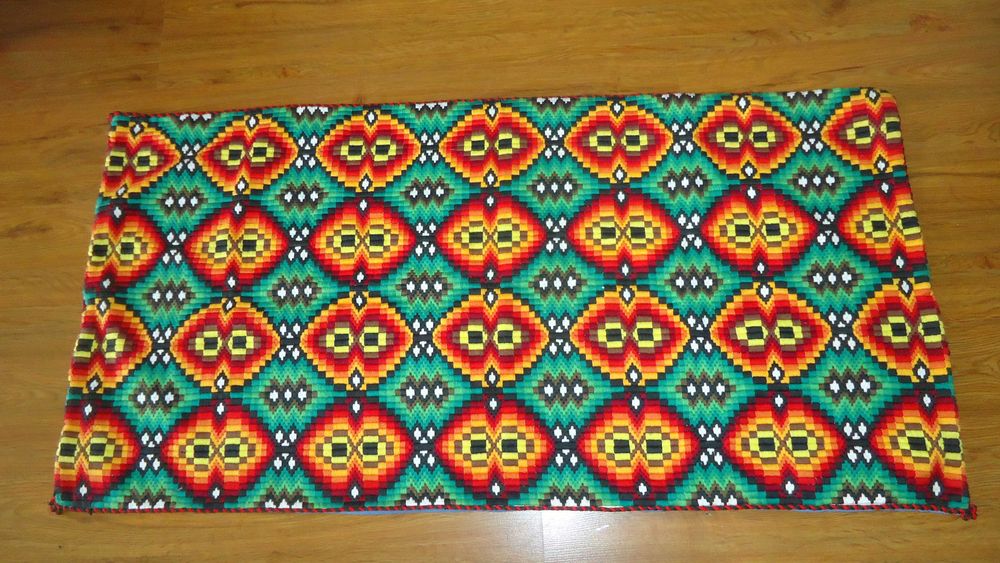 Покривка-за стена ,маса ,килим
