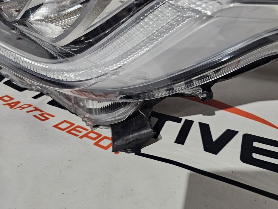 Far stanga led Toyota Yaris dupa 2020 cod K0-8