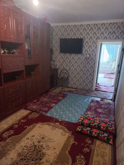 Kvartira 3xonali sotiladi yoki hovliga almashtiriladi narxi 430million