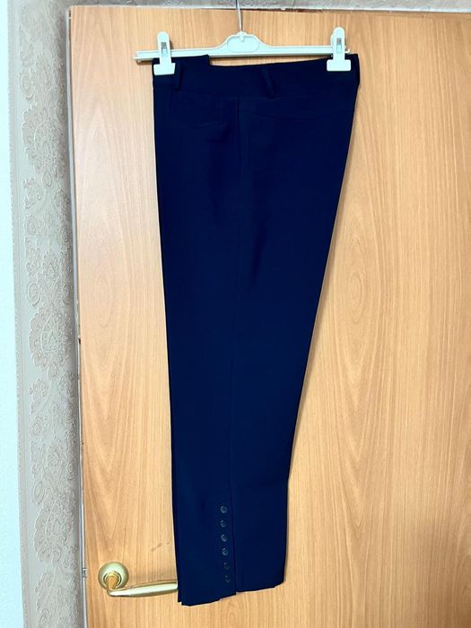 Женские брюки и брюки- Капри