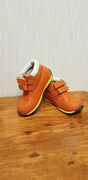 Кожаные детские ботиночки