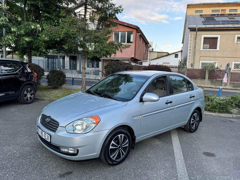 hyundai accent