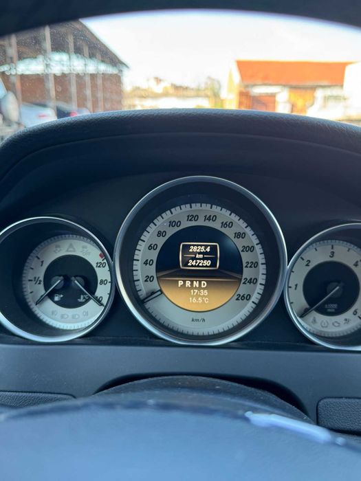 продавам Mercedes C-class W204