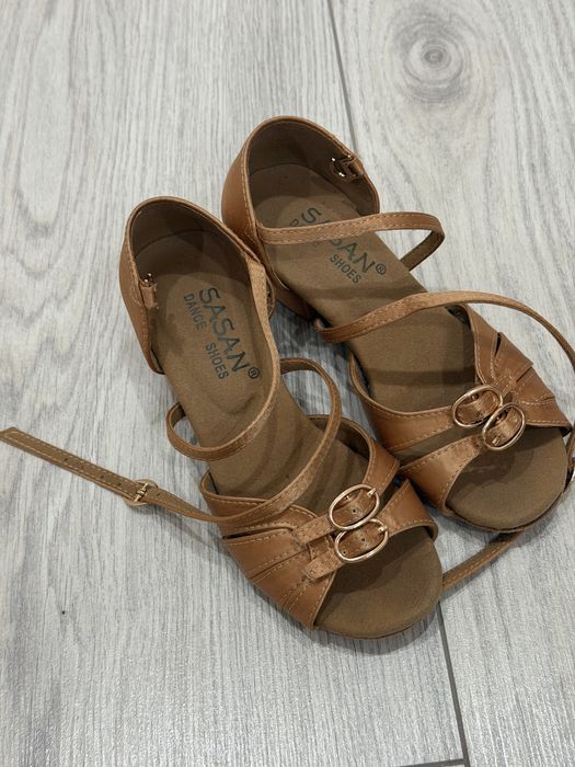 Рейтинговое платье и туфли