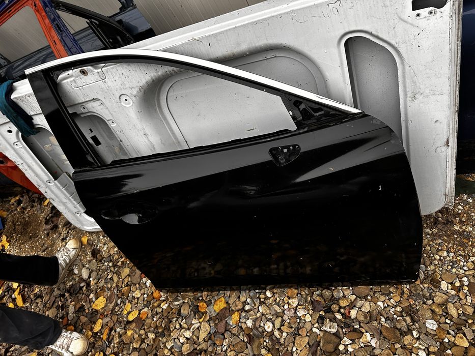 Ușă dreapta față mazda 6.cod:ghp958010