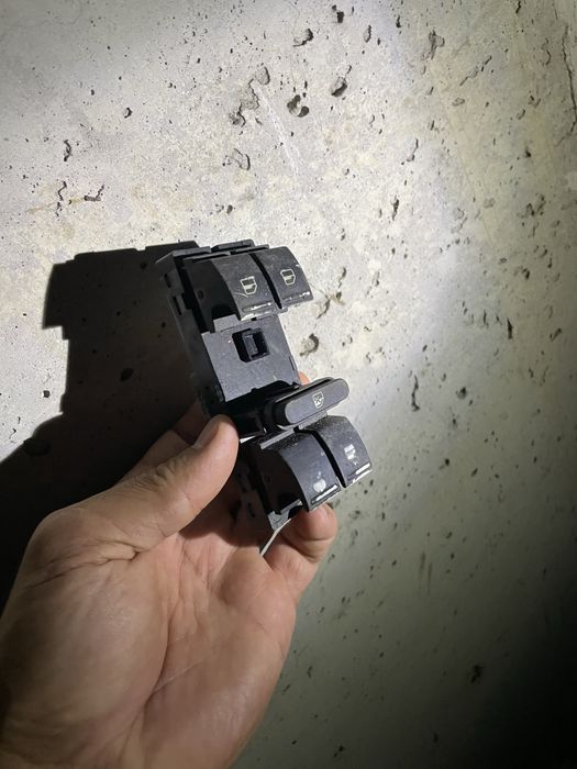 Копче за фарове и ел.стъкла golf 5 , golf plus