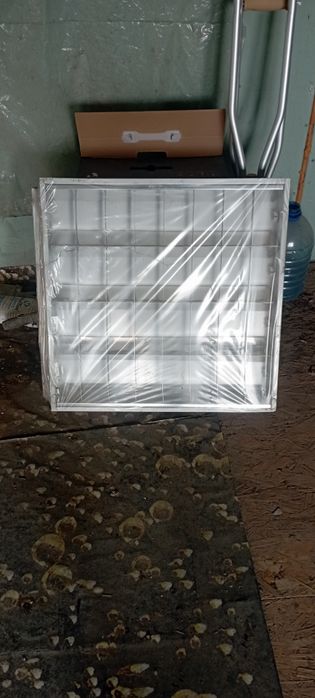 Светильники люминисцентные