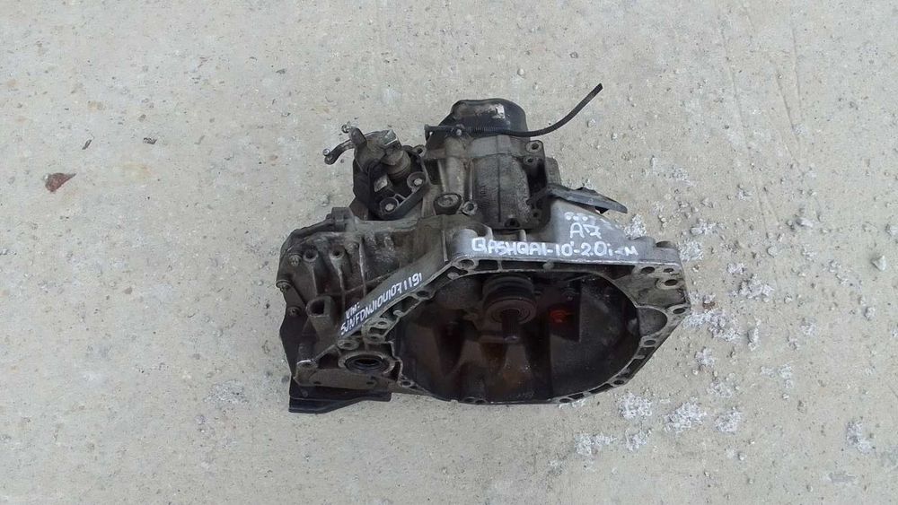 Ръчни скорости Nissan Qashqai 1.6i 2010г.