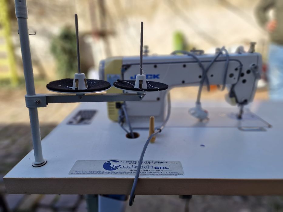 Mașina de cusut industriala JACK