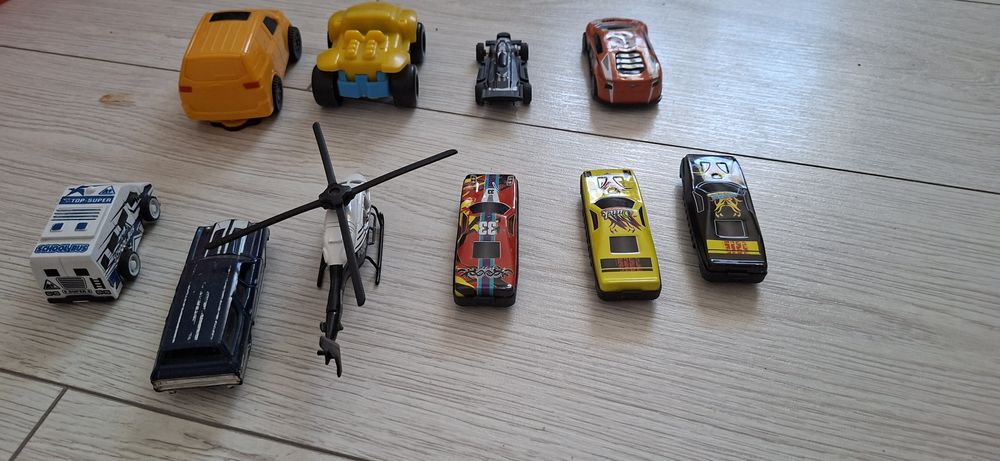 Игрушки детские машинки