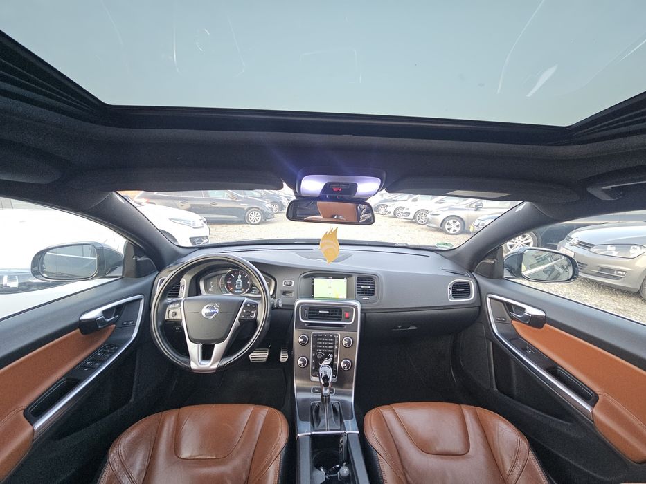 Volvo V60 2.4PlugInHybrid Distronic Line Assit Keyless