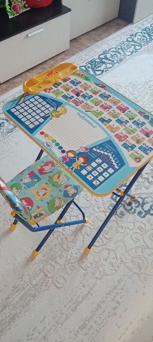 Парта стол и стульчик