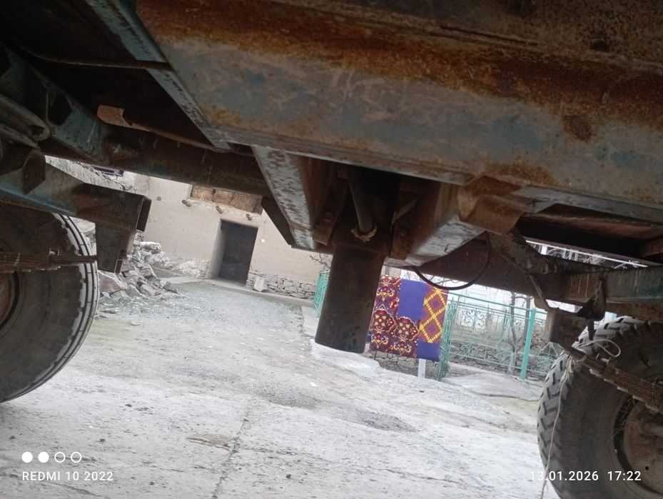 Прицеп тилечка сотилади